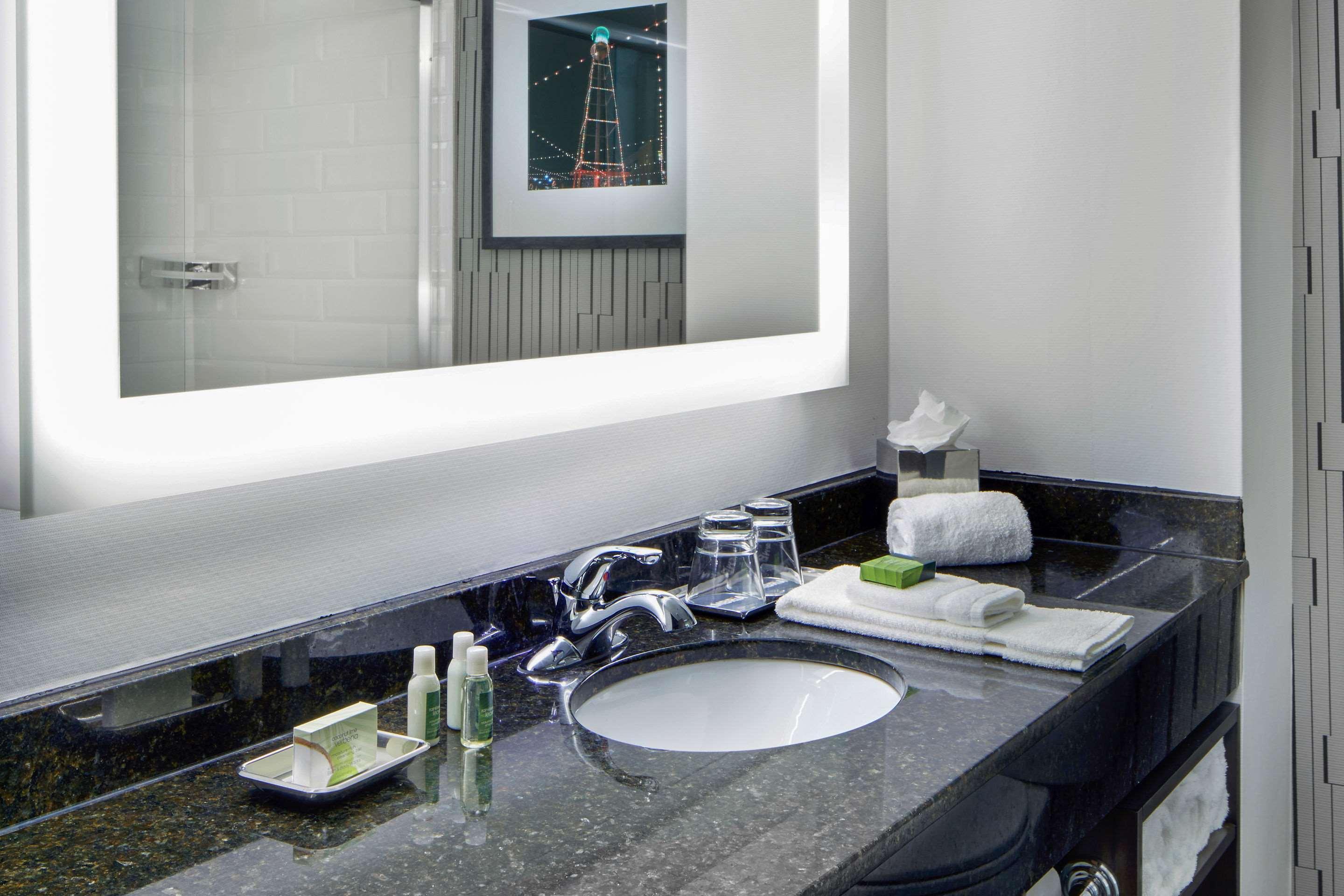 The At Duke Medical Center Hotel 3*